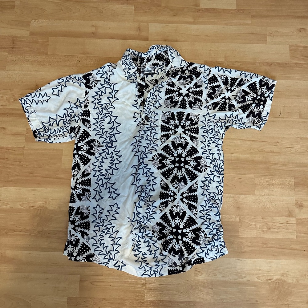 Manuhealii Shirt